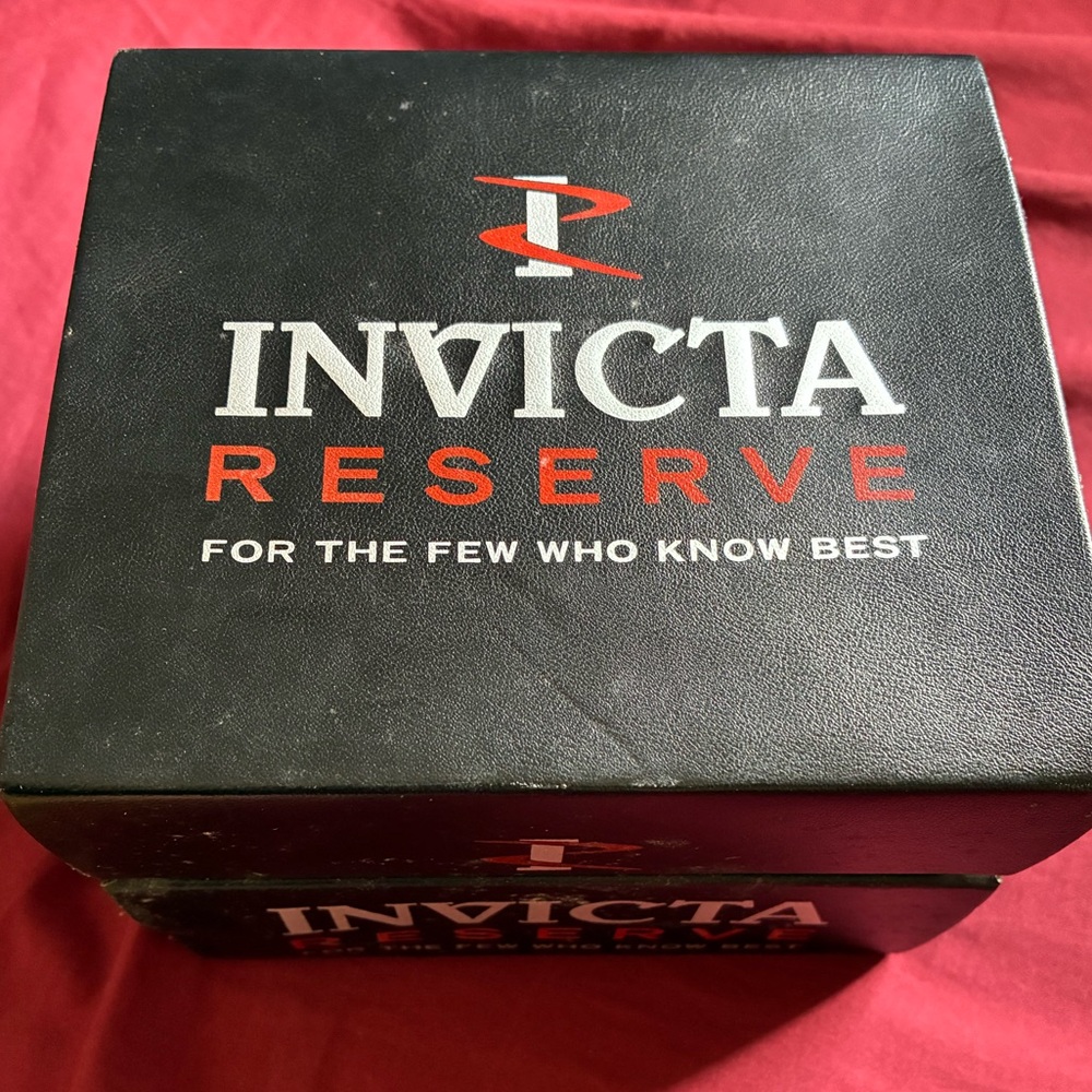 Model Name: Invicta Reserve Venom Chronograph.

Model Number: 15466 - Picture 5 of 6